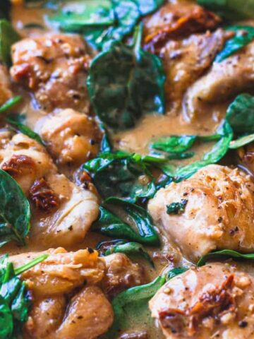 image of sun-dried tomato and spinach chicken in a pan