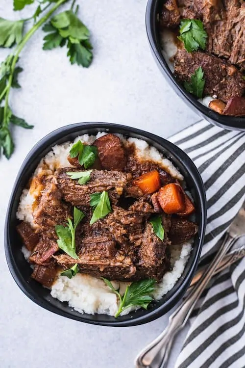 low-carb braised beef with gravy and cauliflower mash, a yummy keto beef recipe