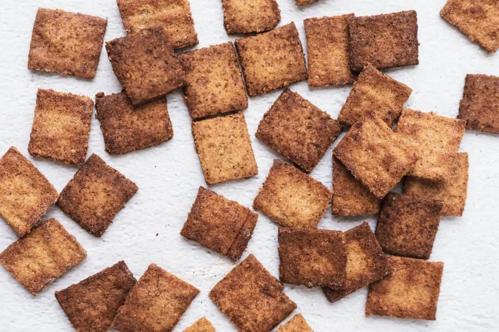 baked keto cinnamon toast crunch cereal