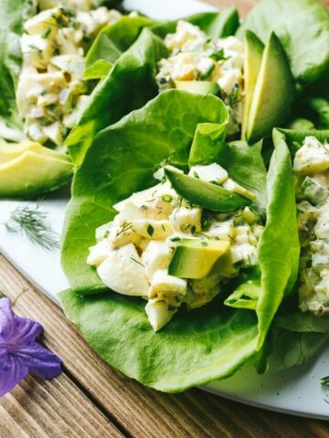 keto egg salad on butter lettuce