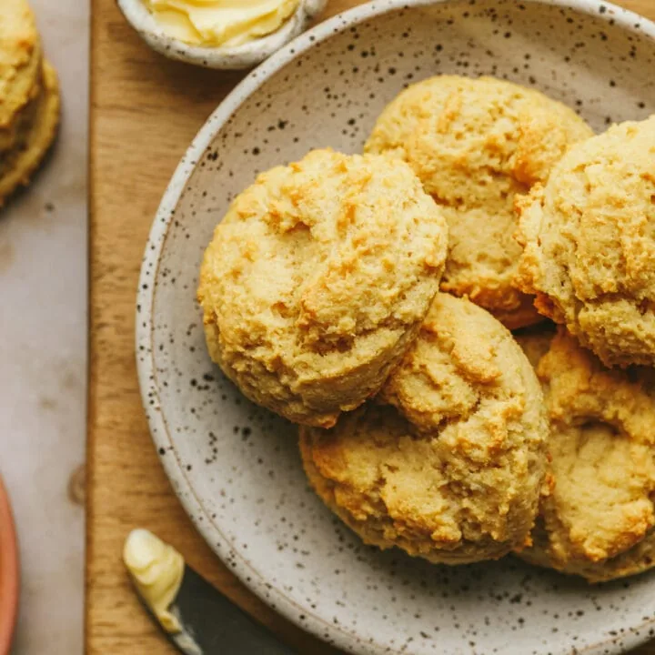 Low-carb biscuits on a white plate.
