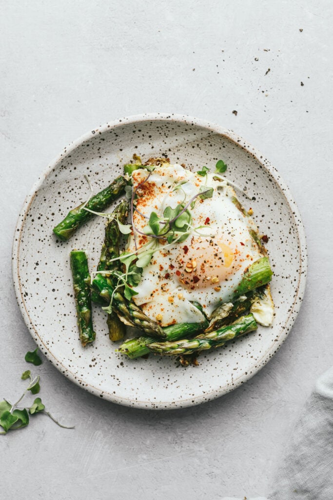 Skillet Asparagus and Eggs - Stem + Spoon - Boiling Eggs And Asparagus With Capers