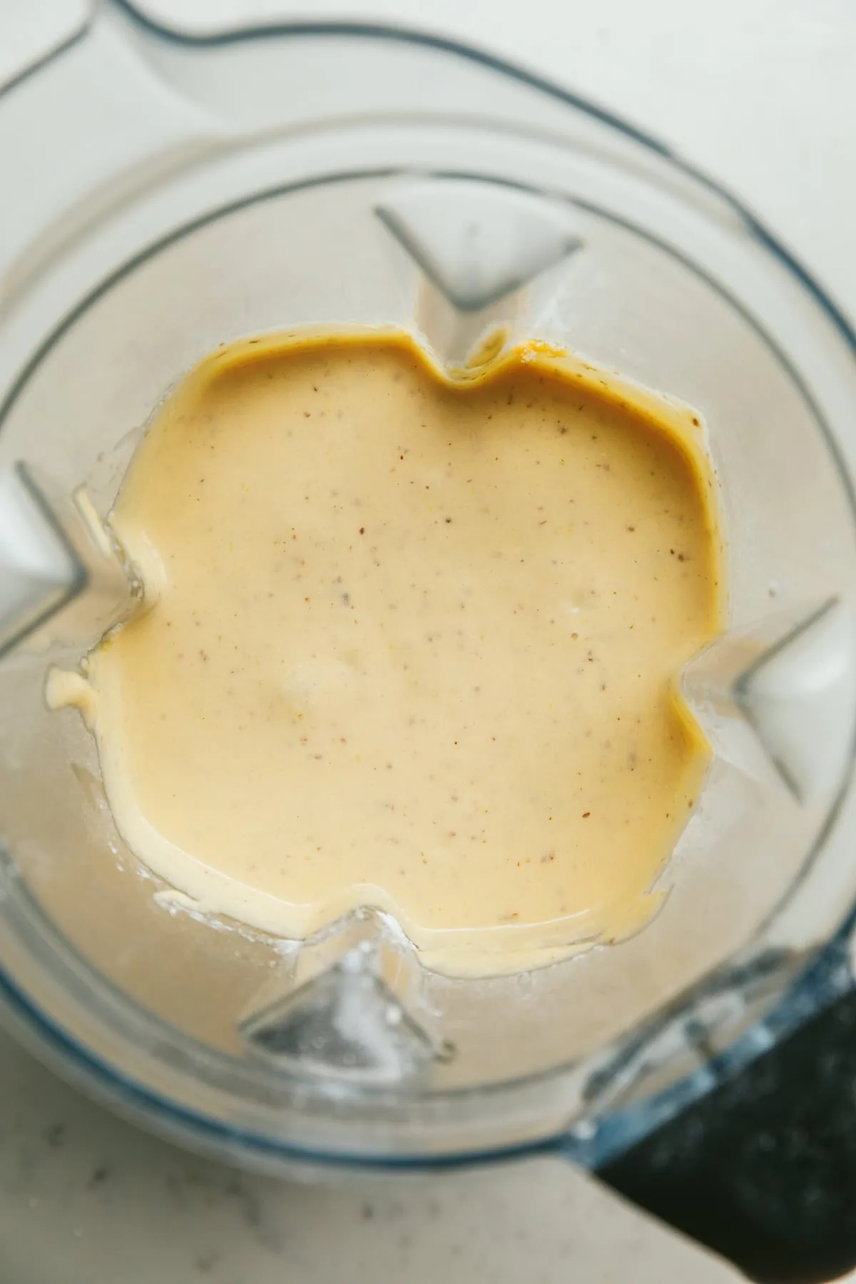 A blender with keto cottage cheese pancake batter.